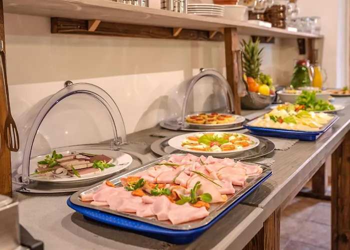Ubytovani U Bile Pani Bed & Breakfast 3*