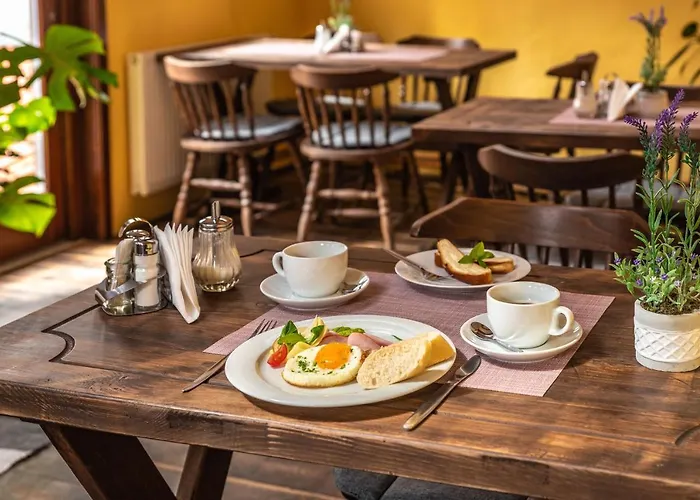Ubytovani U Bile Pani Bed & Breakfast 3*